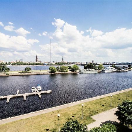Winwinstay Superior Apartment By River Daugava Рига Экстерьер фото
